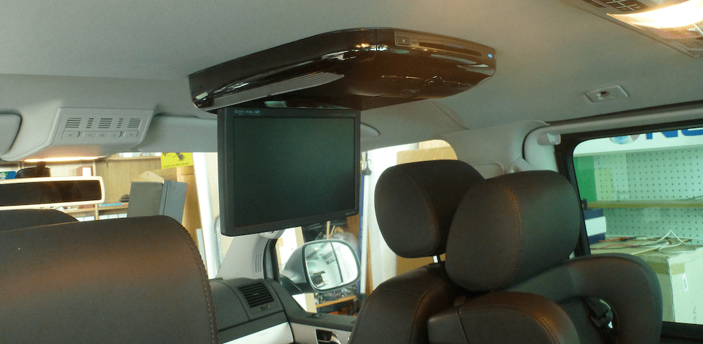 TV voiture plafonnier